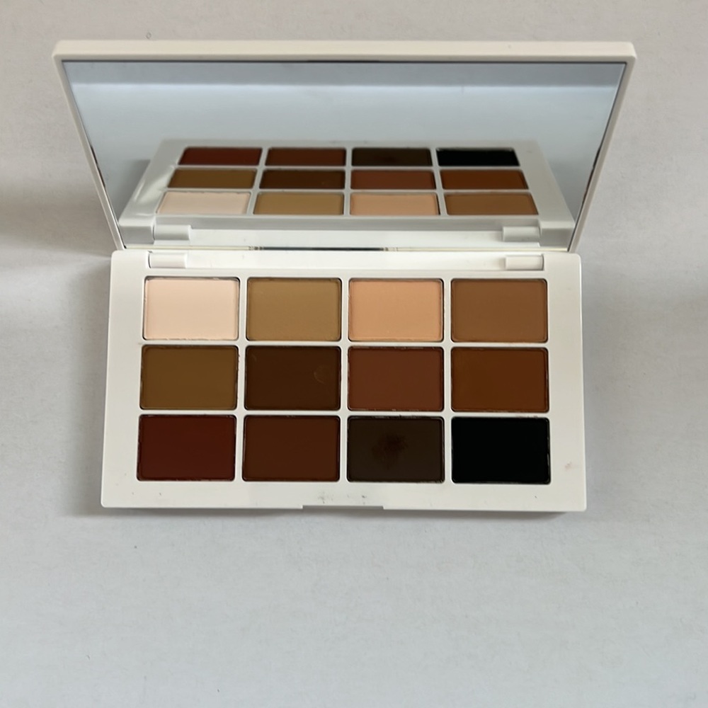 Makeup by Mario Master Mattes Eyeshadow Palette